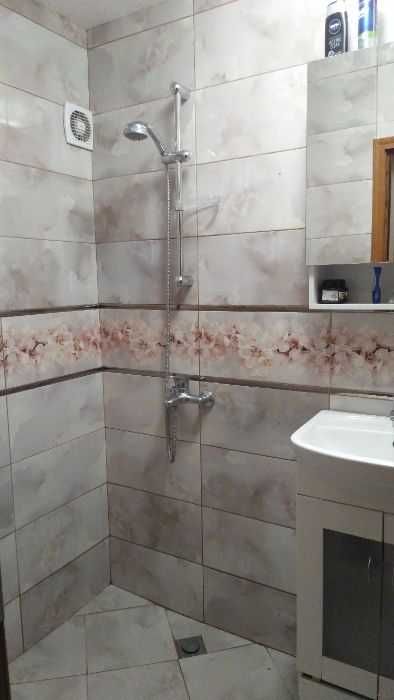Дава се под наем Тристаен апартамент в Бургас, Лазур - 91 кв.м за 320 € - Снимка #3