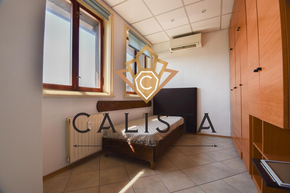 Дава се под наем Двустаен апартамент в София, Център - 40 кв.м за 450 € - Снимка #3