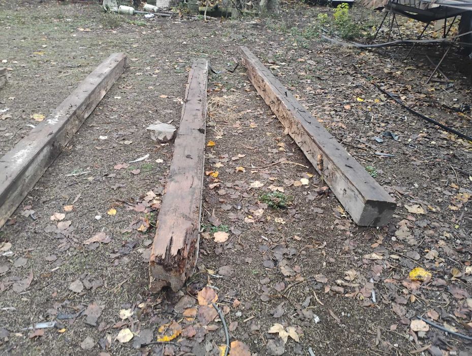 Дървени греди 20х20 см. 4 метра от 1908 година (много добро състояние)