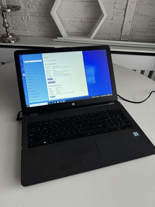Laptop HP 250 G6 / i3 6006U 4cpu / 4Gb Ram / SSD 120GB