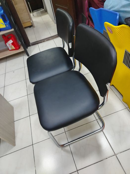 Mebel ofisga stolchik