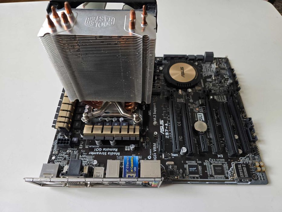 Kit gaming Intel i5 4690K + Asus Z97-A + 16GB RAM Corsair