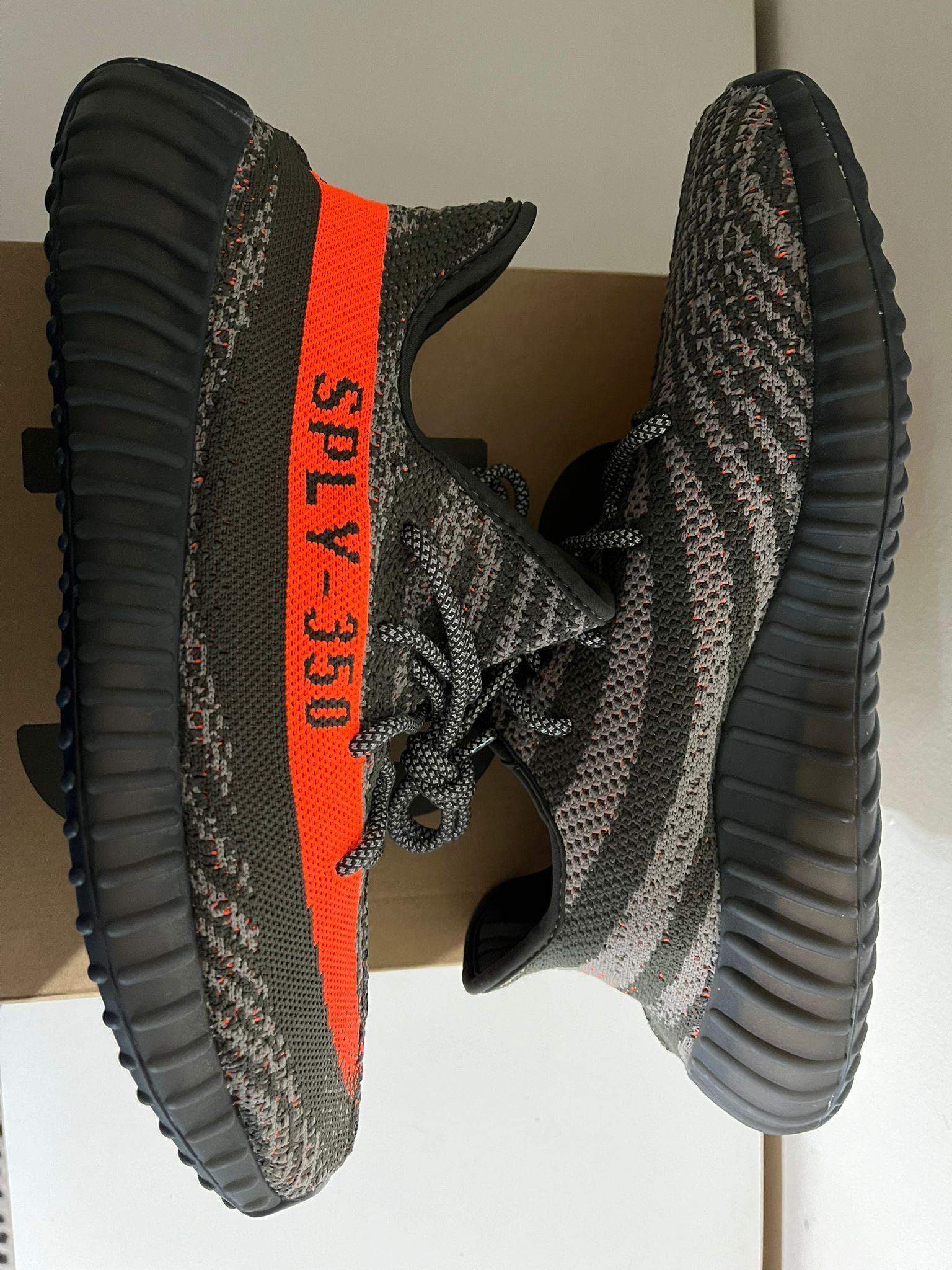 Yeezy 350 V2 Carbon Beluga Adidas Original