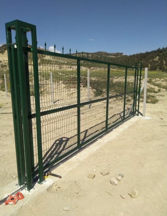 Garduri si porti plasa bordurata sipca metalica scandura tabla