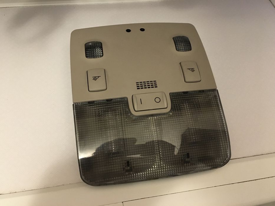 Plafoniera Lampa Plafon Fata Audi A4 B5 Facelift 8D0947111N