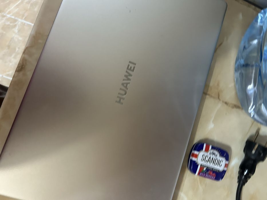 Huawei MateBook D 15 (BoD-WDH9)