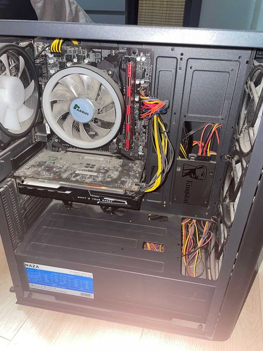 Calculator de vanzare AMD Ryzen 5 PRO cu NVIDIA GTX 1650 SUPER 4 GB.