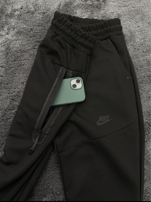 Trening Nike tek niu
