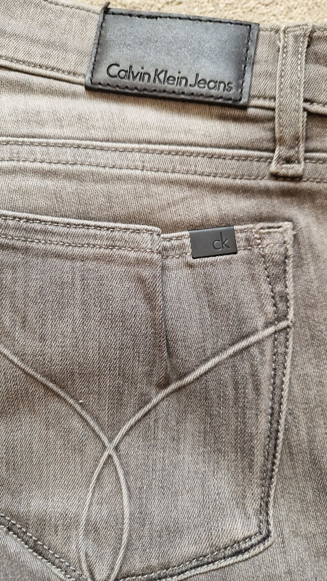 Blugi Calvin Klein, NOI, cu eticheta