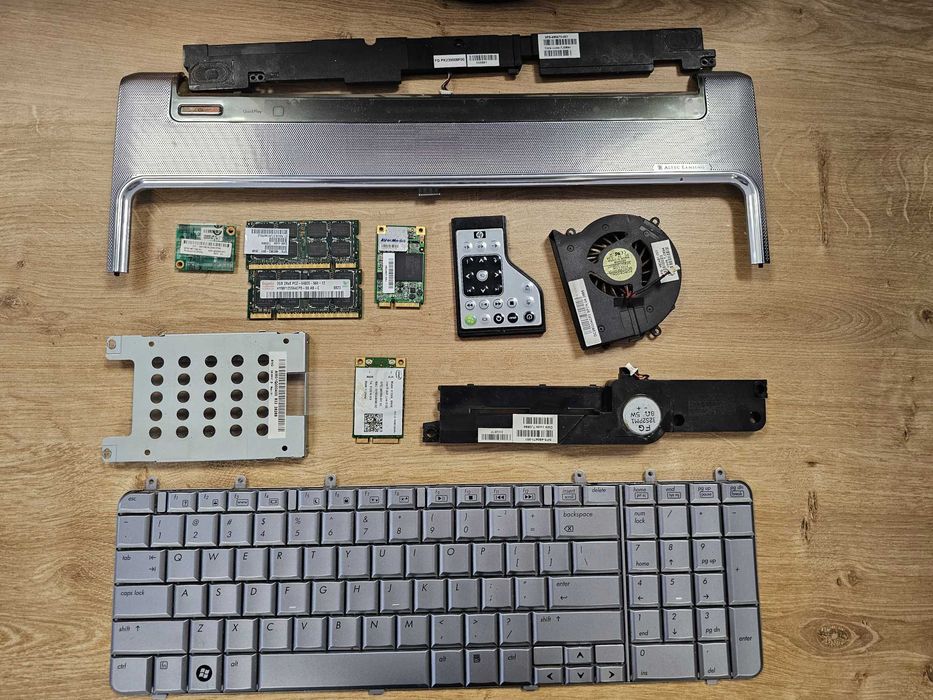 Dezmembrez laptop HP Pavilion DV7-1020us