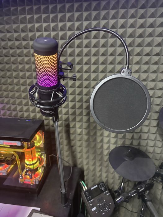 Микрофон hyperx quadcast s + стойка и попфильтр