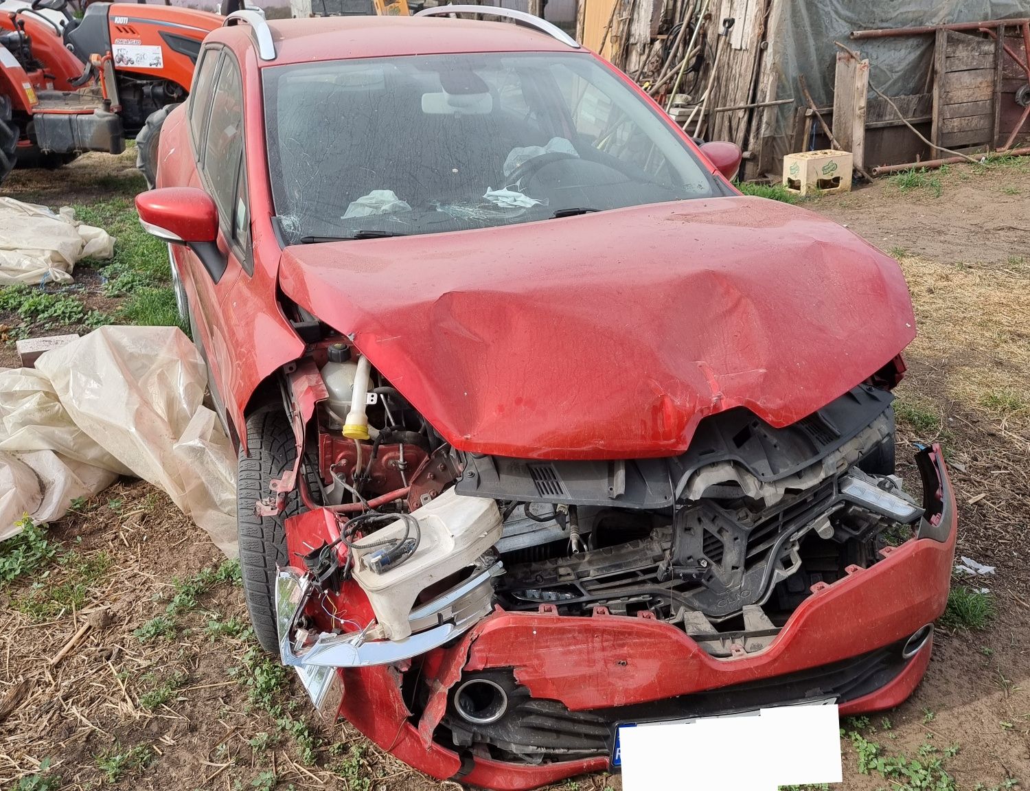 Renault Clio 4 1.5 dci avariat față