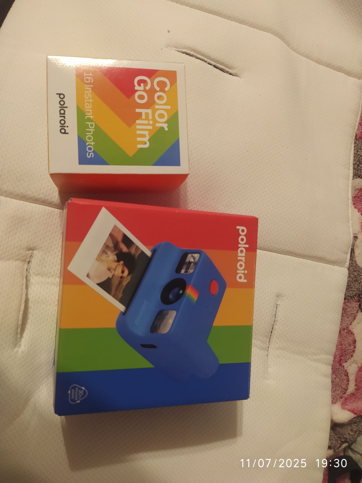 Неразпечатан фотоапарат за моментни снимки POLAROID GO Gen2+Хартия