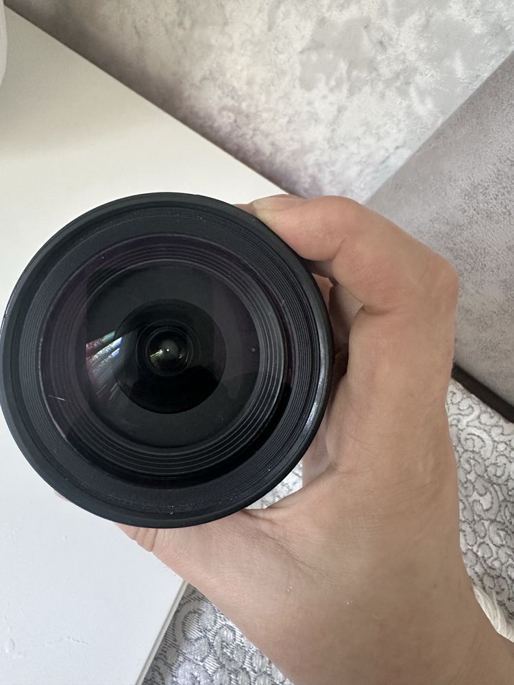 Объектив Sigma 17-70mm f/2.8-4 DC Macro OS HSM