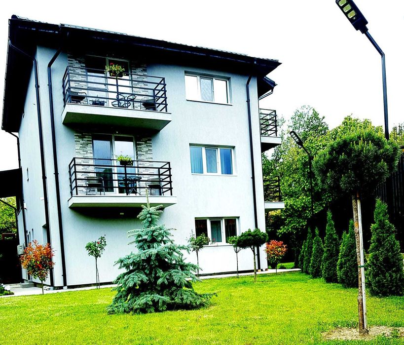 Cazare, închiriere camere in Calimanesti-Caciulata,400 de centru oras