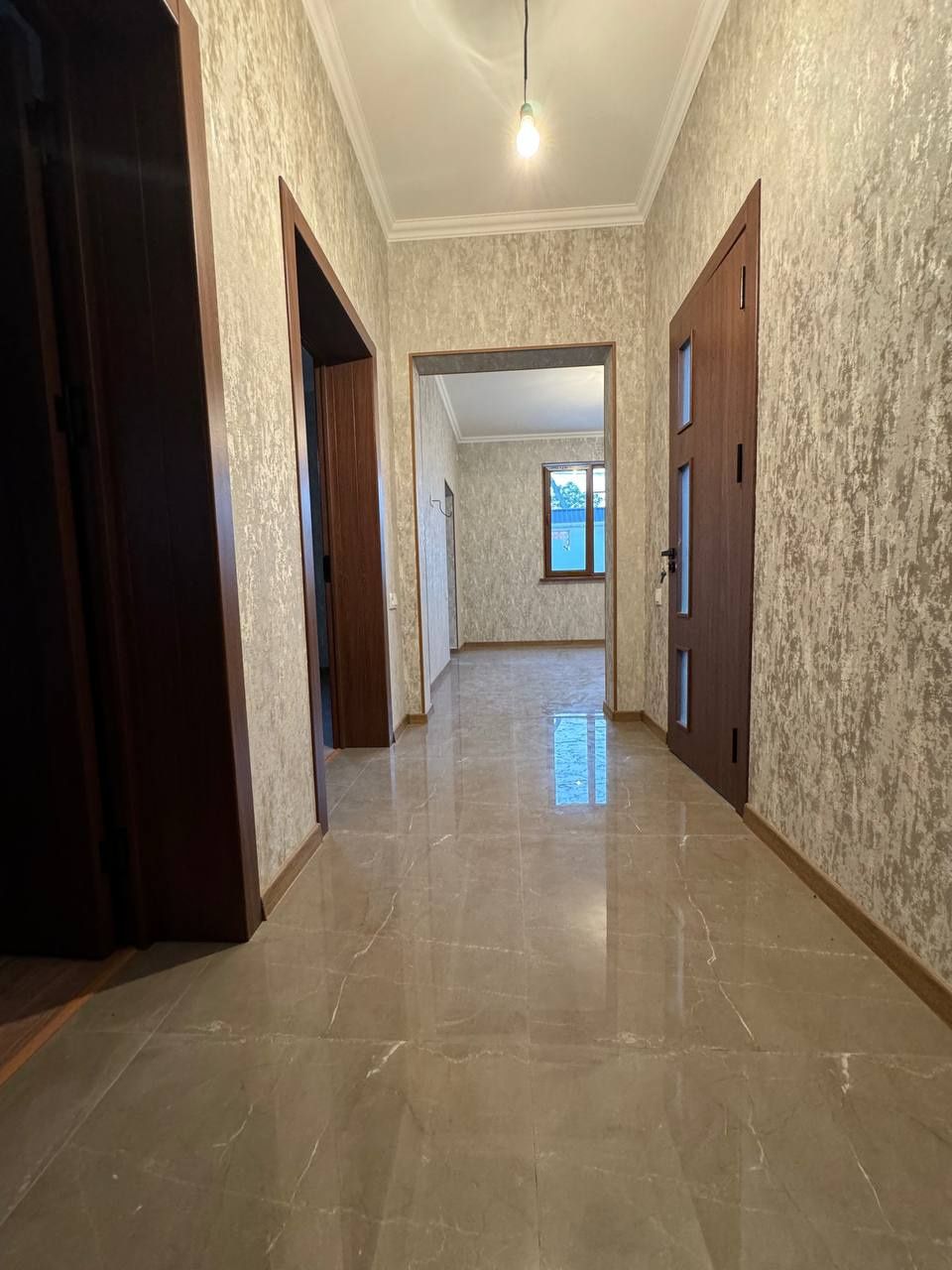 Продаётся дом 3х- комн. 1.6 сотки. Евроремонт. Кирпичный. Новый. 75 м²