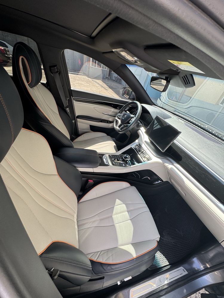 BYd song plus flagship