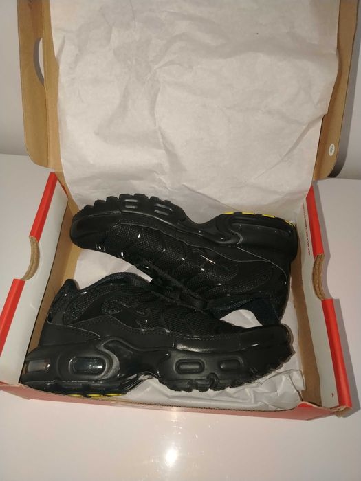 Vând urgent aștept mesaj pe watsap sau prin apel