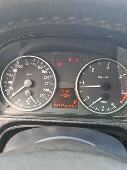 Vând bmw e90 320d