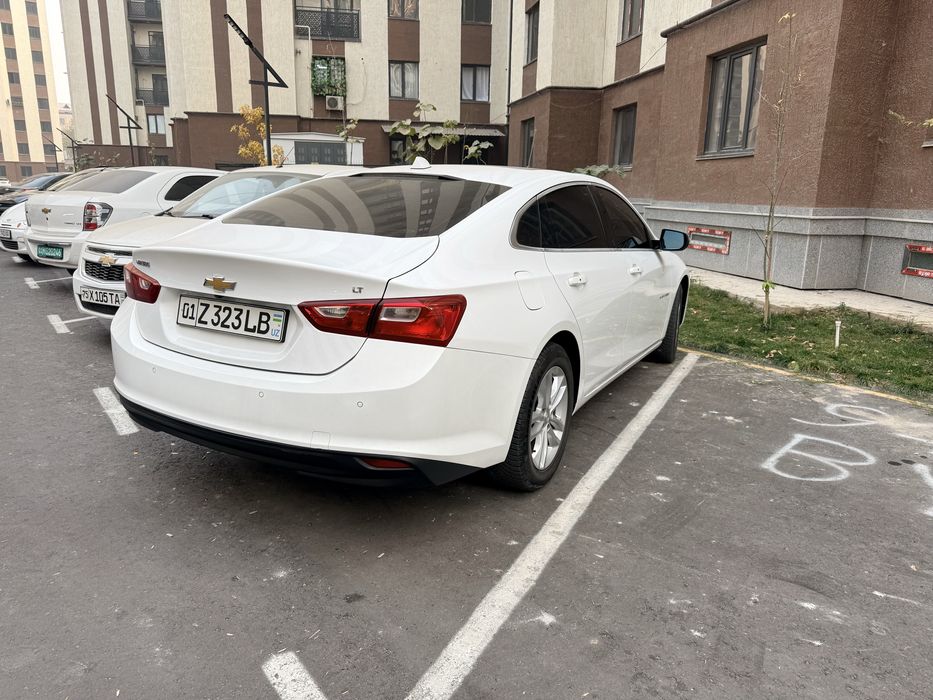 Malibu 2  2.4 матор (2018) белый