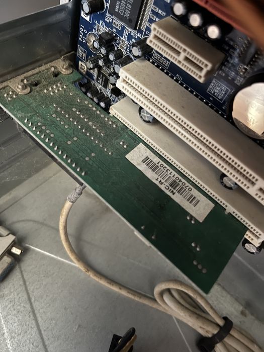 Кутия компютър с части за 50лв