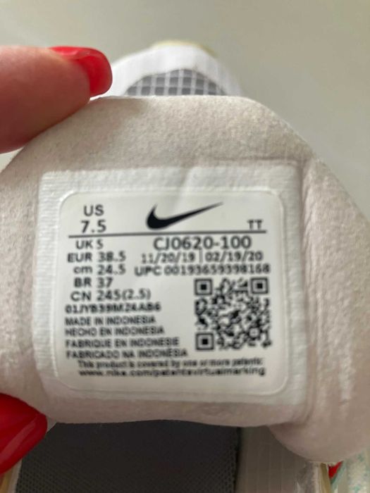 ДАМСКИ маратонки NIKE - 38.5 US 7.5