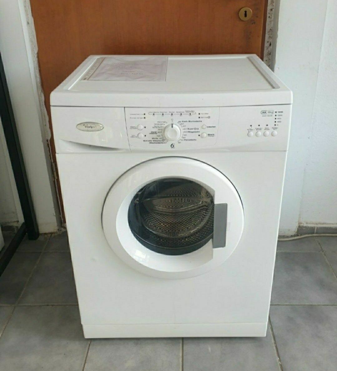 LICHIDARE DE STOC.  Masină de spălat rufe automată Bauknecht  506440