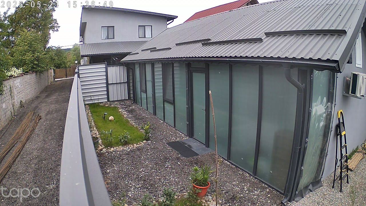 Închiriez imobil(casa)
