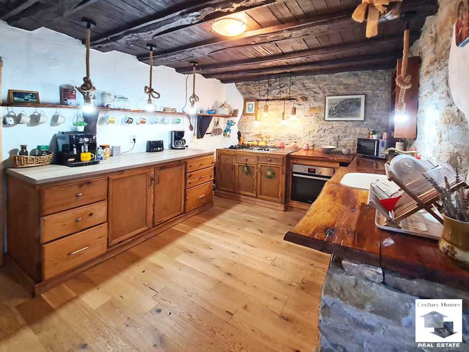 Продава се Къща в с. Янтра, Област Габрово - 146 кв.м за 1020 €/кв.м - Снимка #1