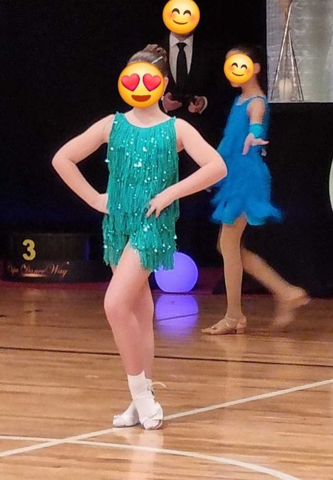 Rochie frumoasă, în stare perfectă. Weissman