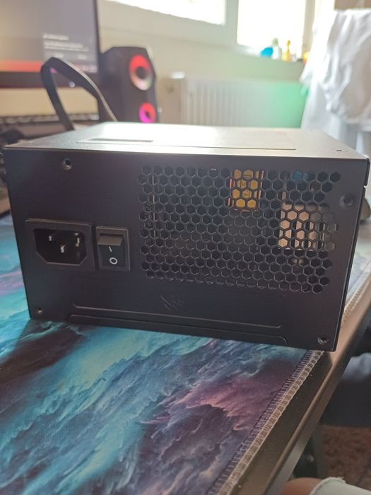 Sursa PC Corsair CV550