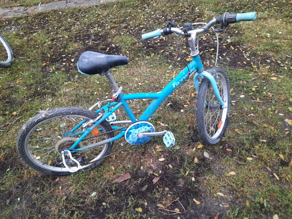 Vând biciclete b-twin