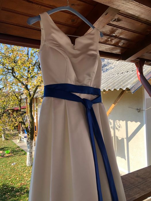 Rochie mireasa tafta