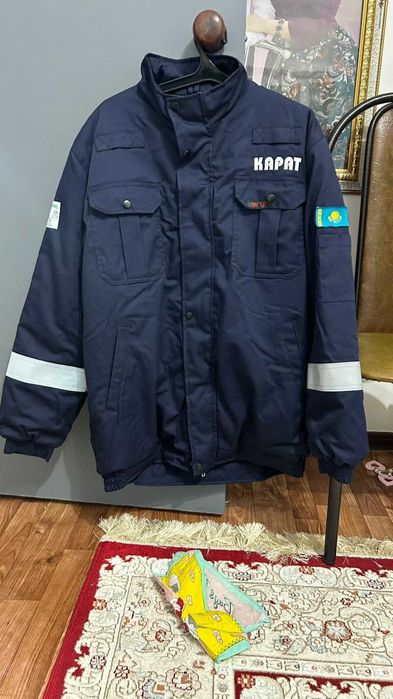 Продаются новая демисезонная спец куртка