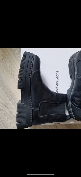 Calvin Klein боти