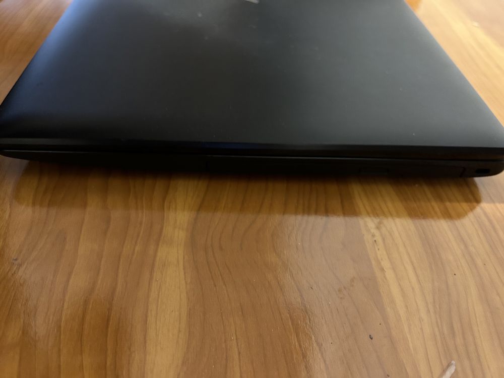 Laptop Asus X553M