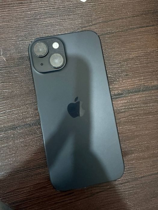 iPhone 15 стандартный