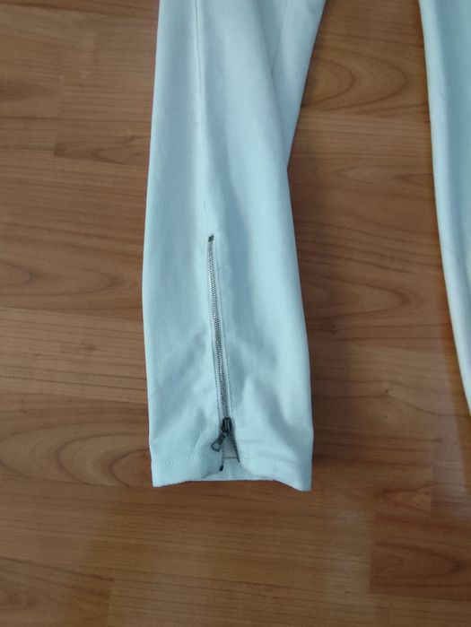 Pantaloni piele marimea 34