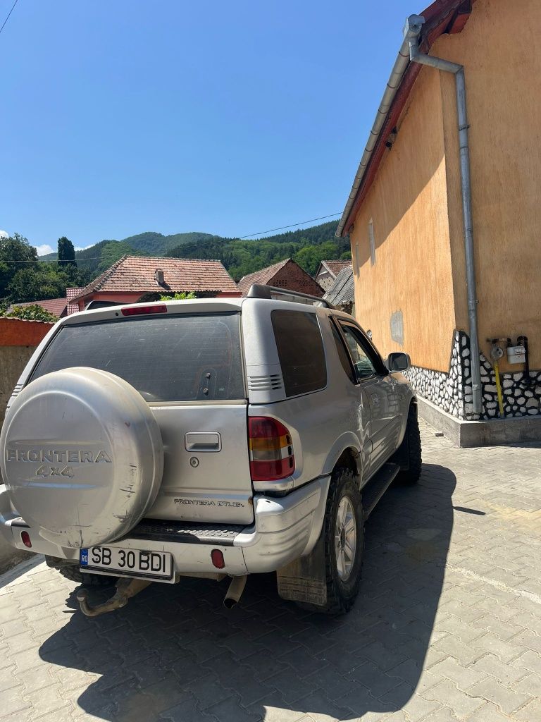 Vând opel frontera