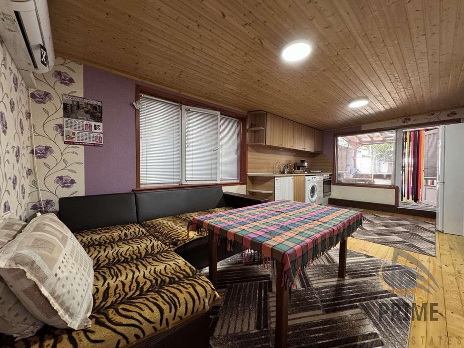 Дава се под наем Двустаен апартамент в Бургас, Сарафово - 60 кв.м за 255 € - Снимка #1