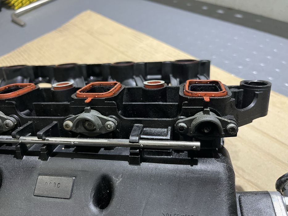 Всмукателен колектор за BMW E46 320D (150 коня)