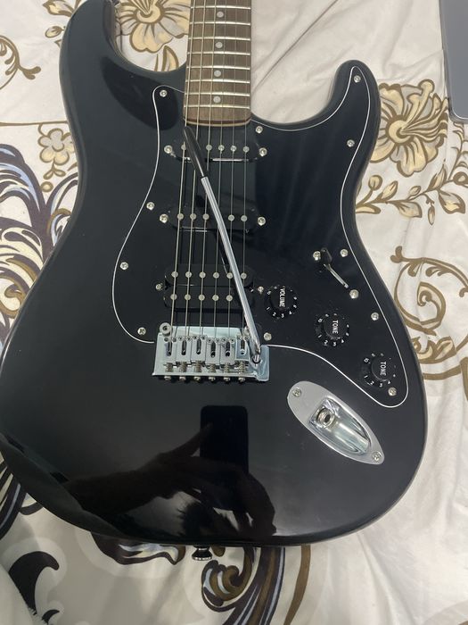 Fender SQ Aff. Strat HSS PACK CFM