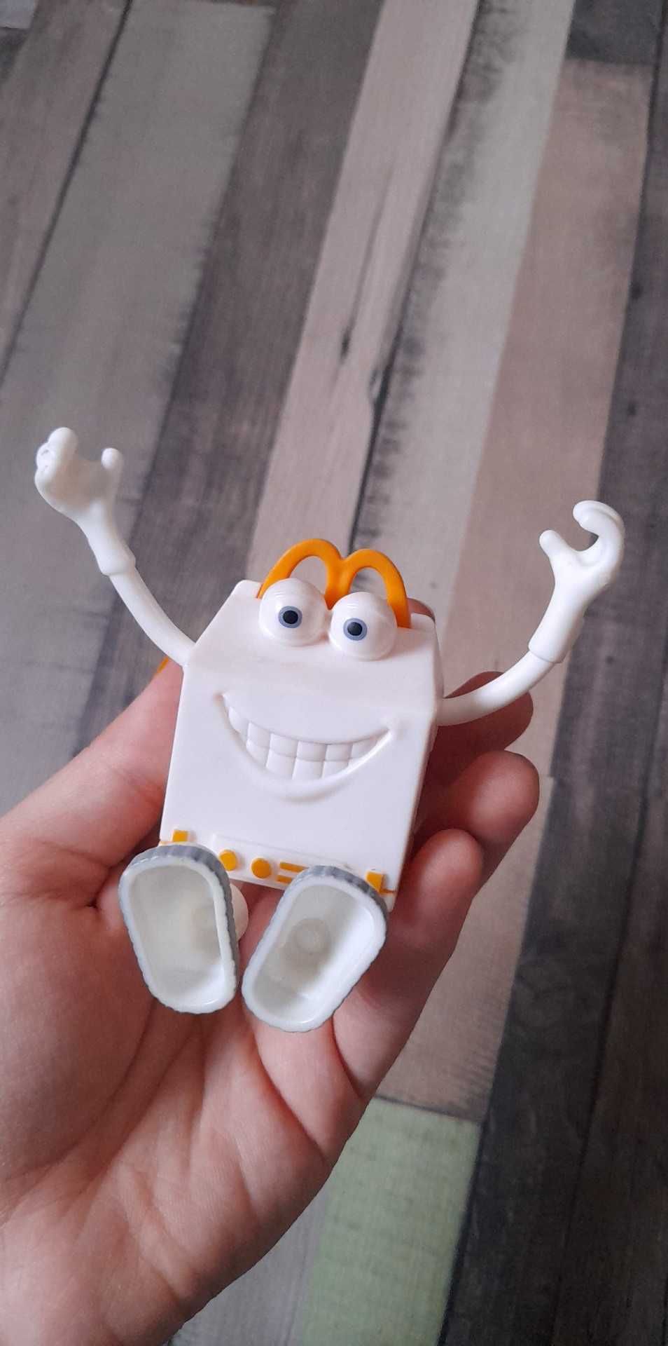 Set figurine pachetele Happy Meal