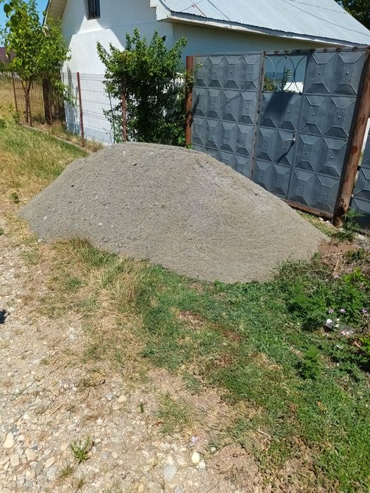 Nisip ,balastru, sorturii