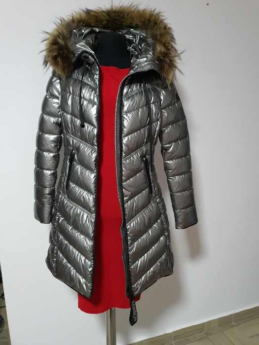 Geaca model de lux italian,gluga din blana naturala, umplutura fulgi