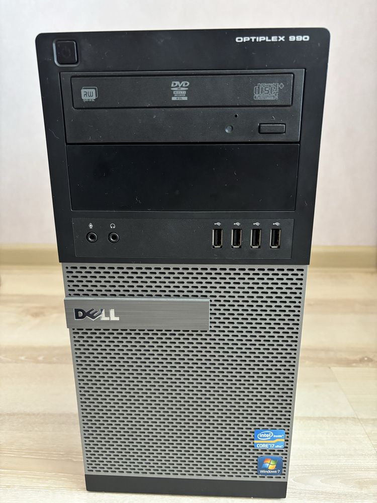 Компютър Dell Optiplex 990