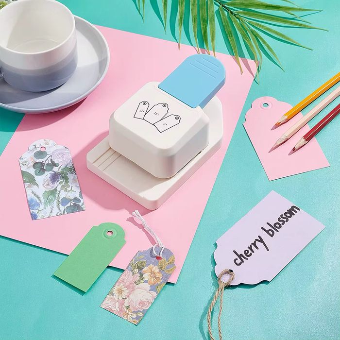 Резак для бумаги/Дырокол для создания бирок и закладки для книг