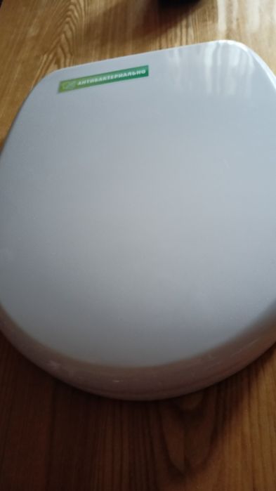 Новая крышка для унитаза