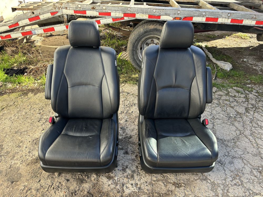 Кожени седалки за Lexus RX/Toyota Land Cruiser