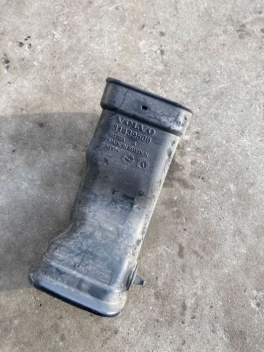 Furtun admisie filtru aer VOLVO XC60 2018+ 31439509 31422420 31370229